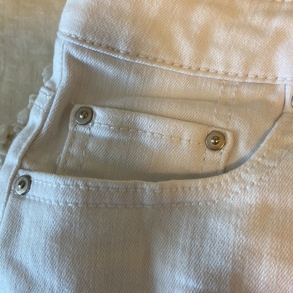 NWOT Indigo Rein white cutoff jean shorts 5 - Picture 3 of 7